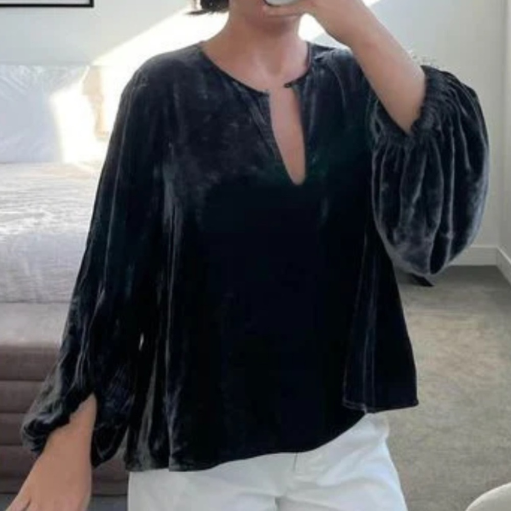 Scanlan Theodore Silk Blend Velvet Keyhole Blouse Size 8